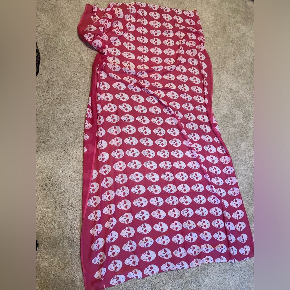 Raj Skull Scarf